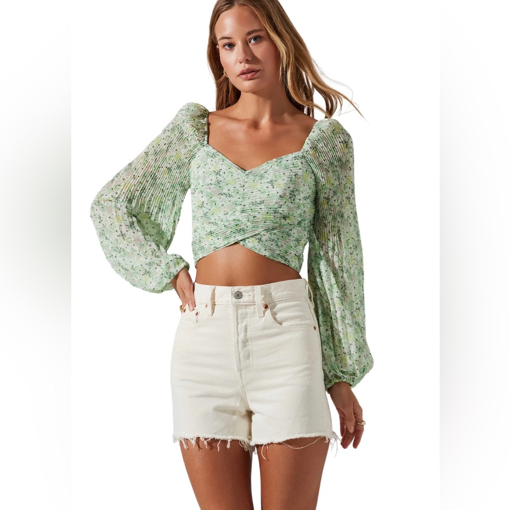 NWOT ASTR The Label Women's Bonnie Crop Top In Green Multi Floral Size Small